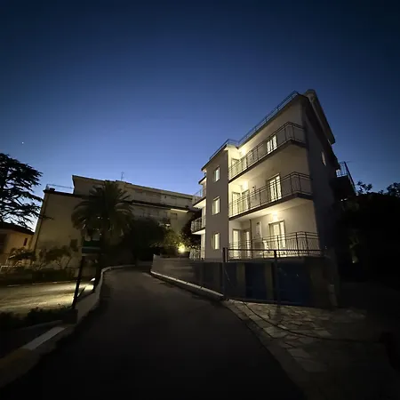 Cristallo 3 Appartement *